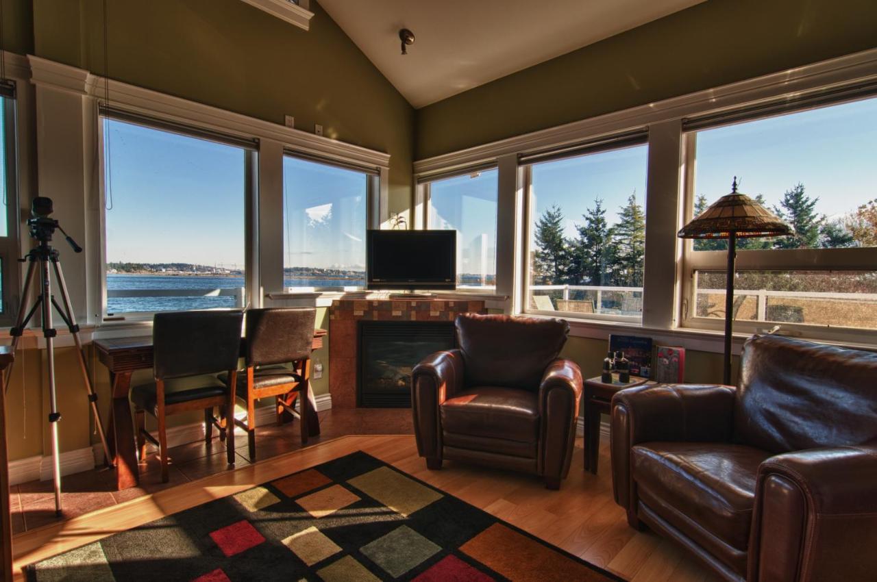 Birds Of A Feather Victoria Oceanfront Studio Suites Colwood Zewnętrze zdjęcie