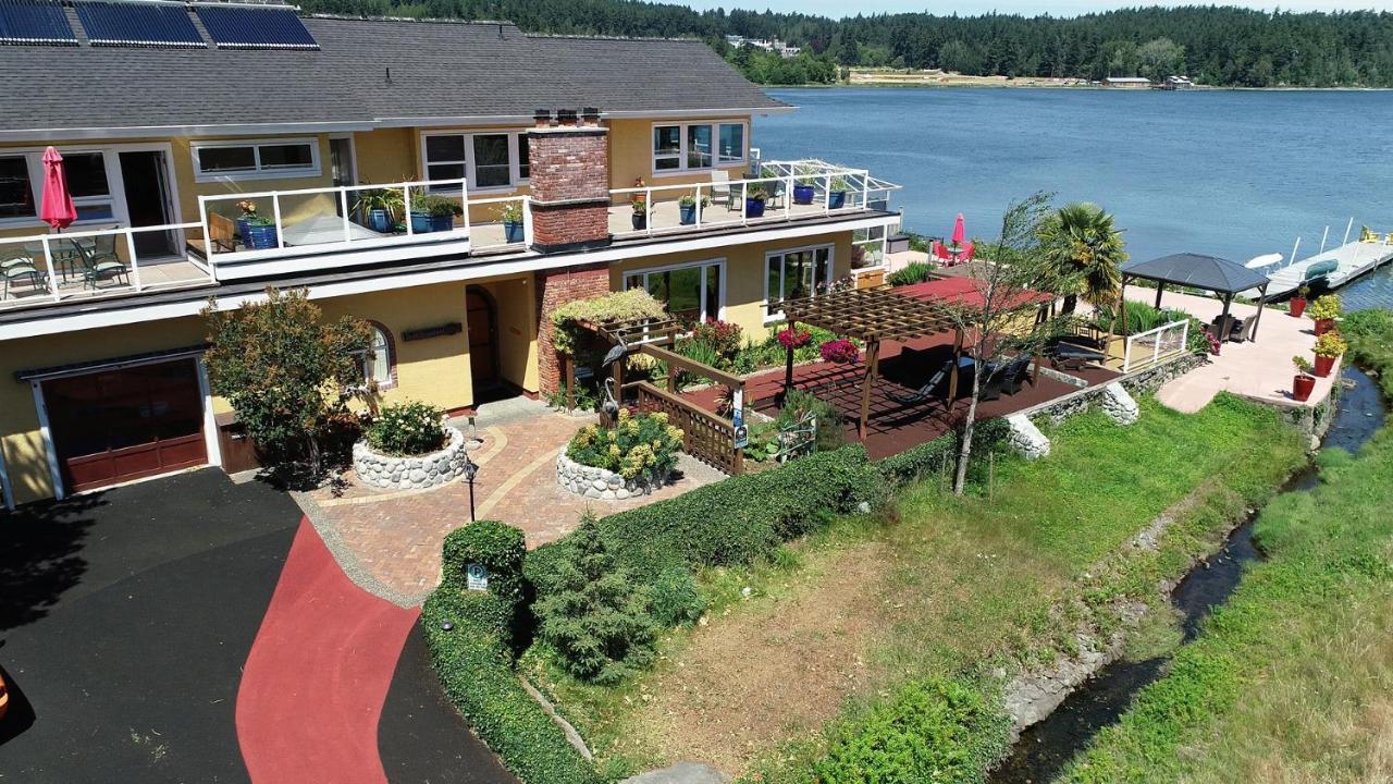 Birds Of A Feather Victoria Oceanfront Studio Suites Colwood Zewnętrze zdjęcie
