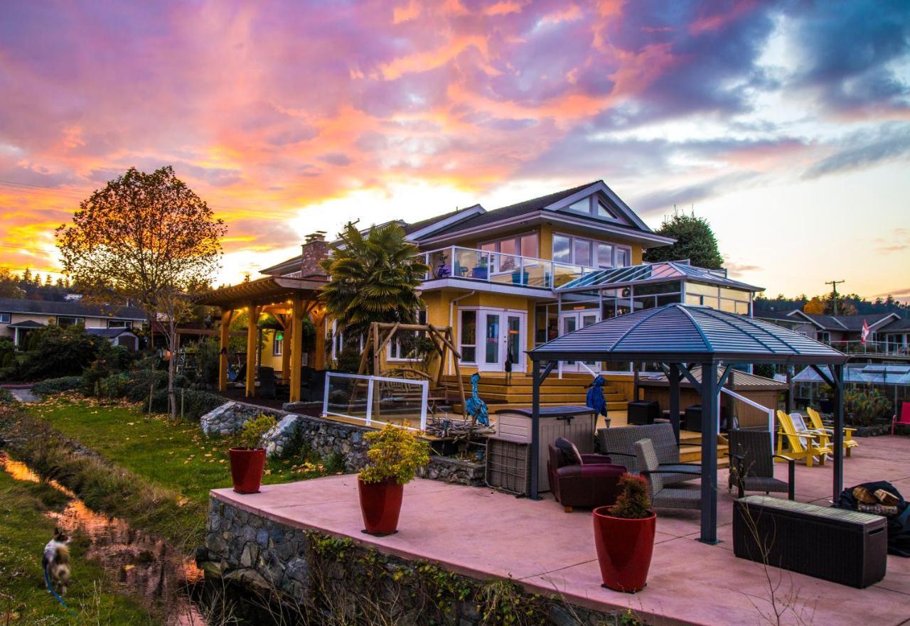 Birds Of A Feather Victoria Oceanfront Studio Suites Colwood Zewnętrze zdjęcie