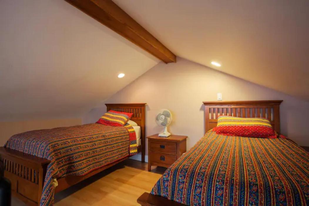 Birds Of A Feather Victoria Oceanfront Studio Suites Colwood Zewnętrze zdjęcie